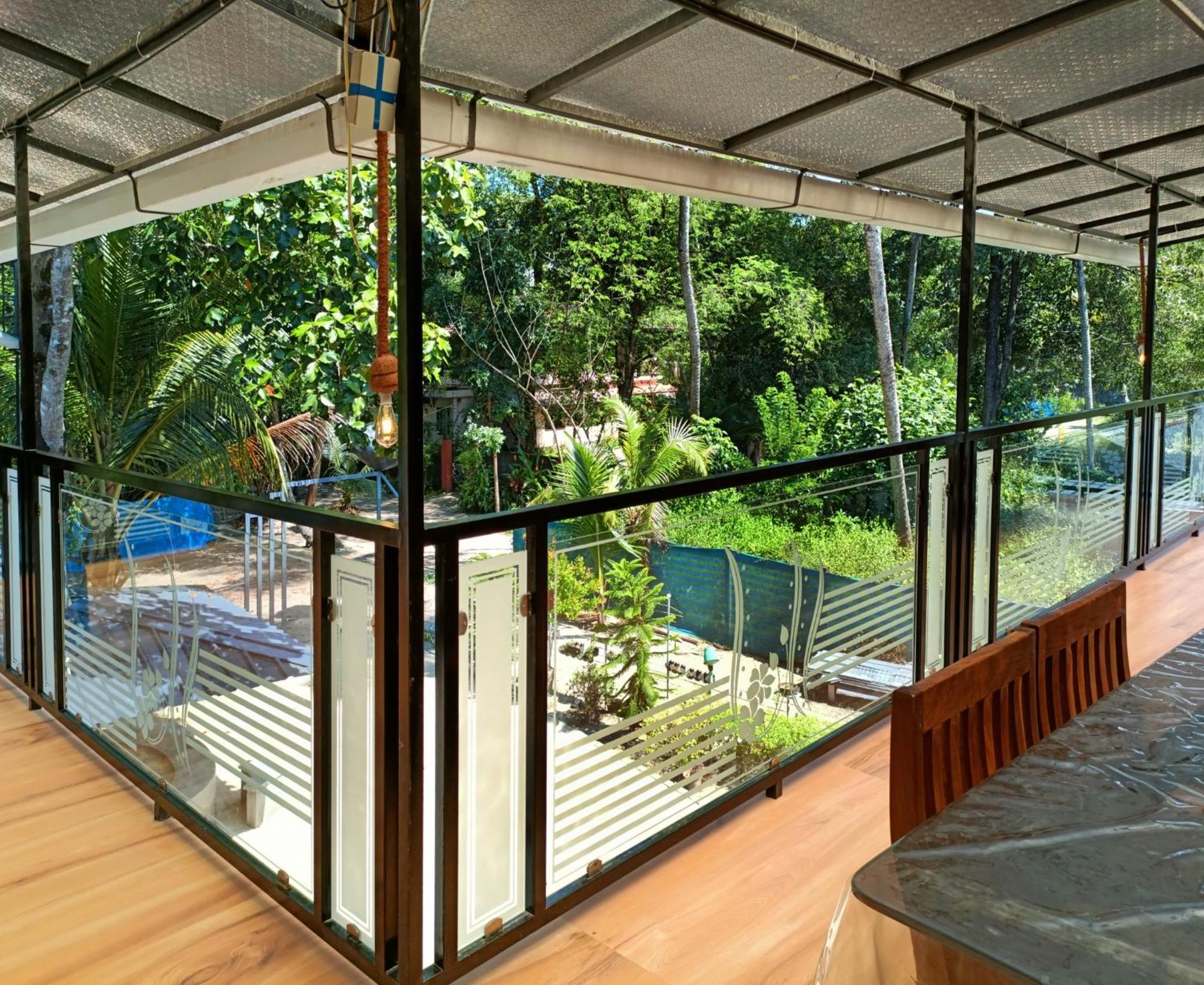 Koshy'S Beach Front Homestay Mararikulam Exterior photo